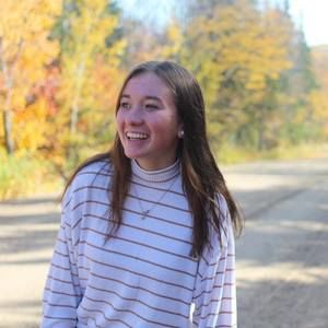 Meet your Posher, Alexandra